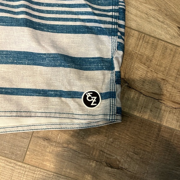 Men’s EZEKIEL board shorts - Picture 2 of 6